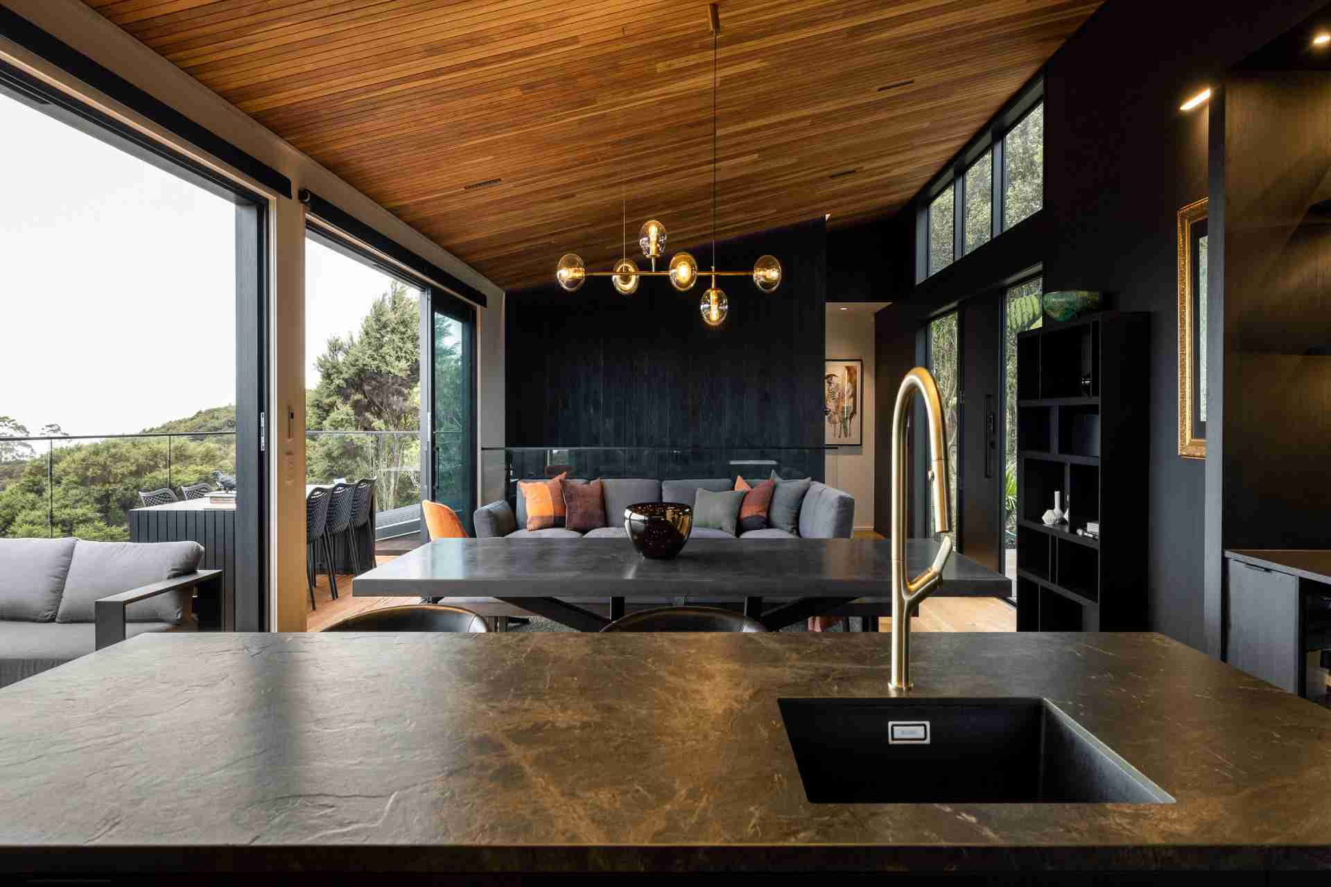 kaitiake lodge, waiheke island image 2