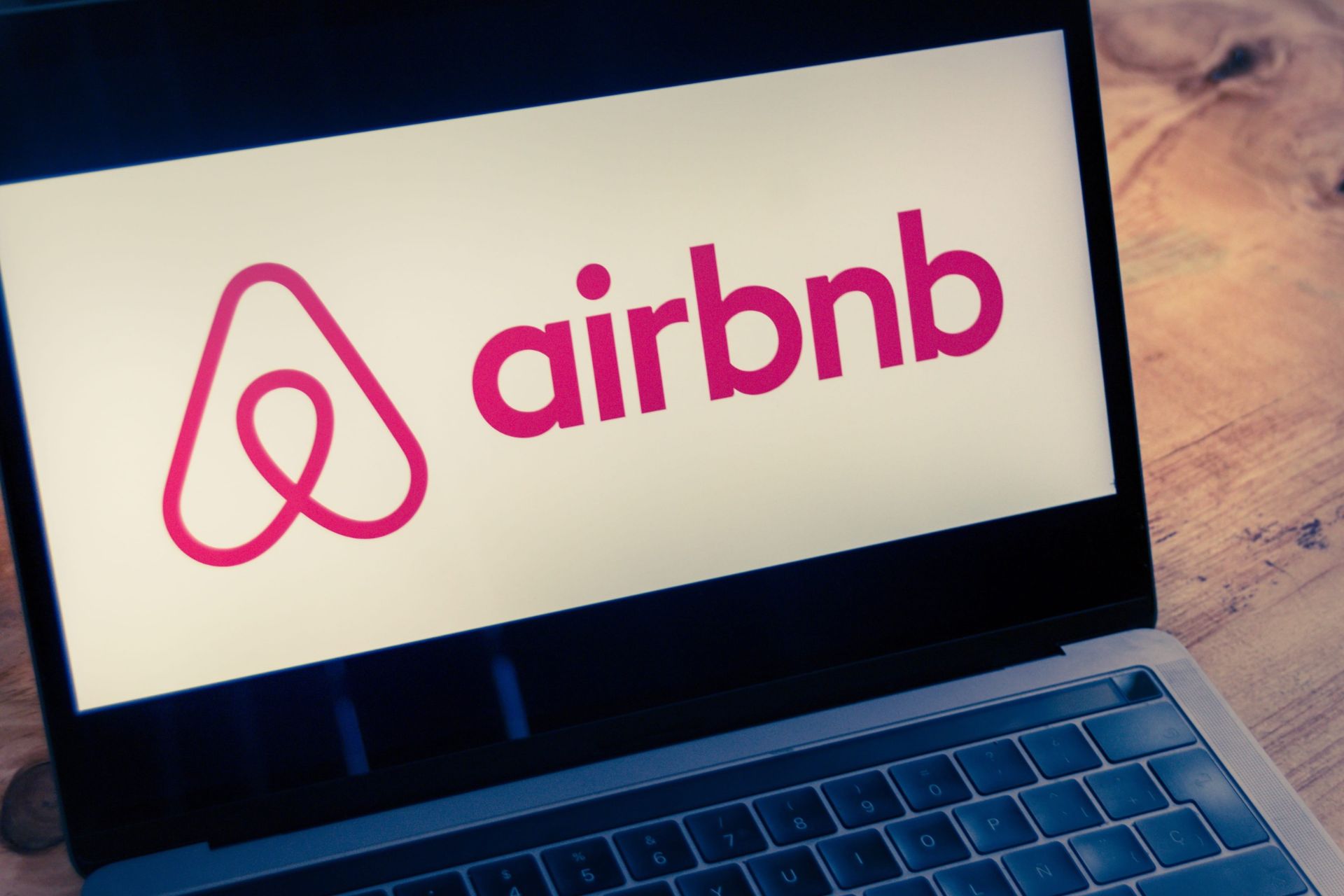 airbnb checkout chores policy hosts guests
